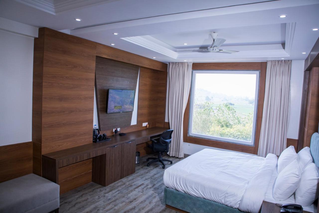 The Utopia Resort Sanchi Экстерьер фото