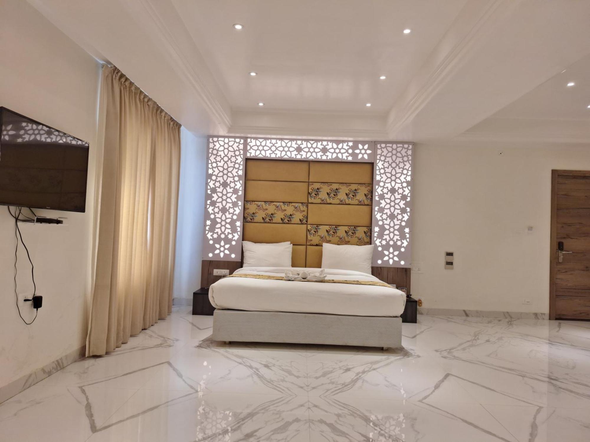 The Utopia Resort Sanchi Экстерьер фото