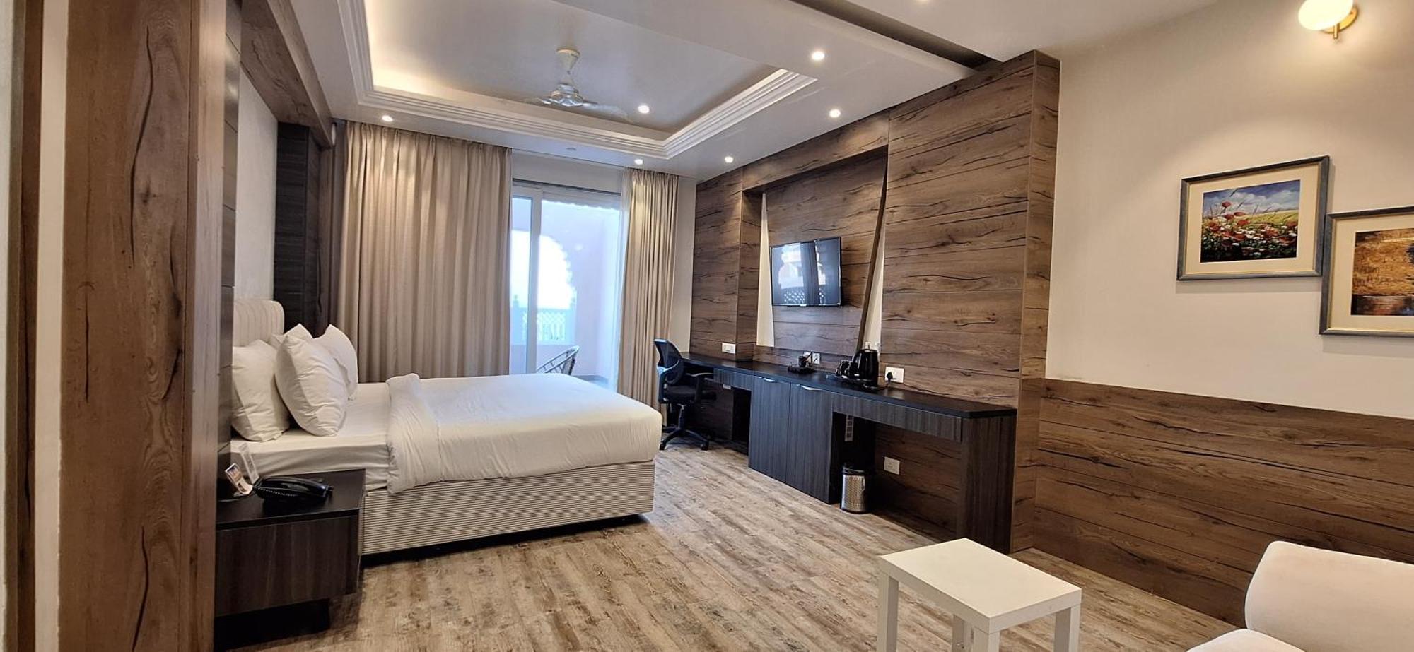The Utopia Resort Sanchi Экстерьер фото