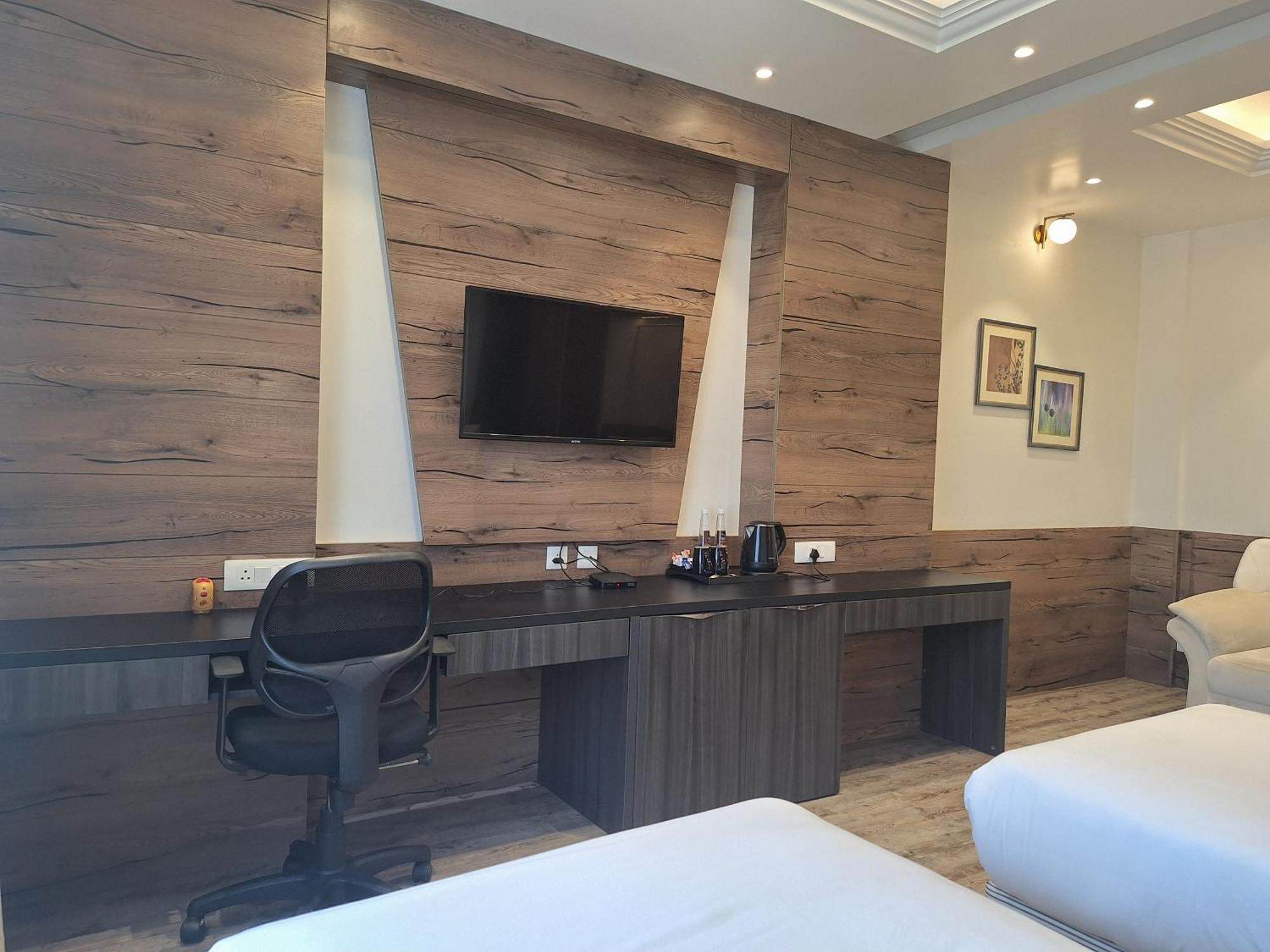 The Utopia Resort Sanchi Экстерьер фото