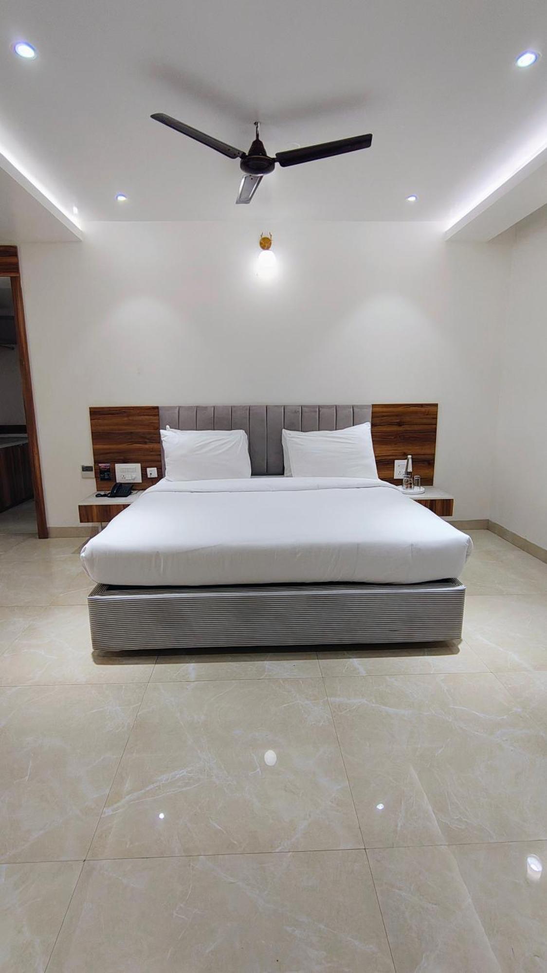 The Utopia Resort Sanchi Экстерьер фото